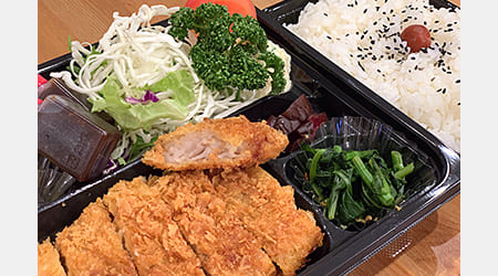 メンチカツ弁当
